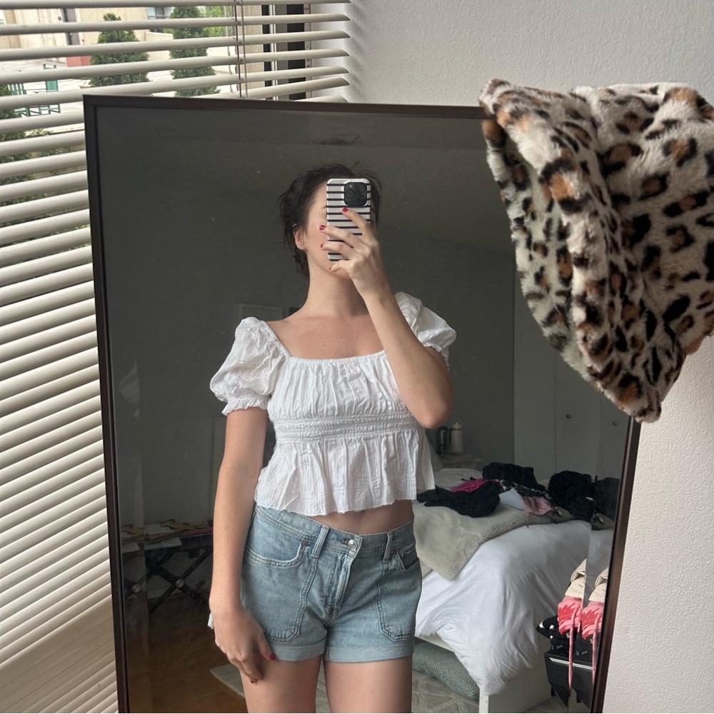 Aritzia Sunday Best White Puff Sleeve Top